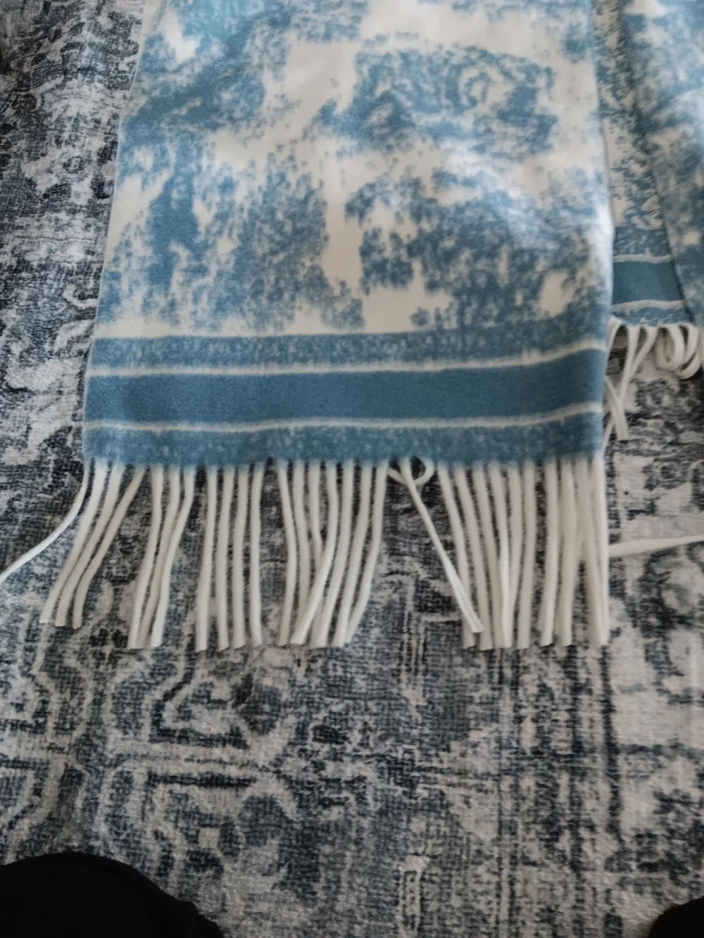 Babie Lambs Wool Shawl